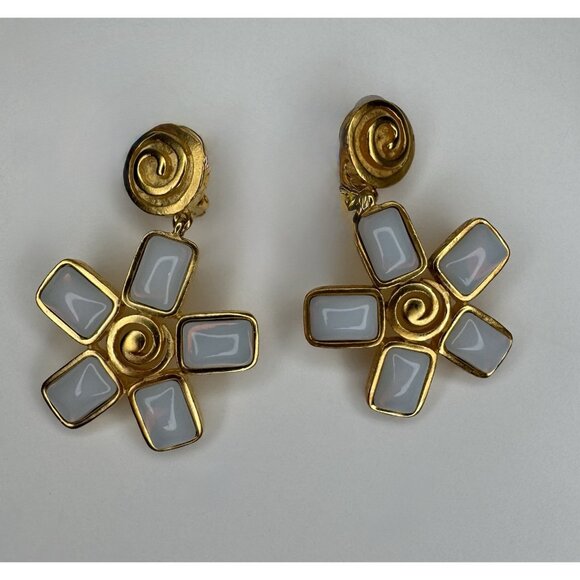 Vintage GIVENCHY Opal Lucite Golden Earrings Clip on Oversized - Picture 9 of 9